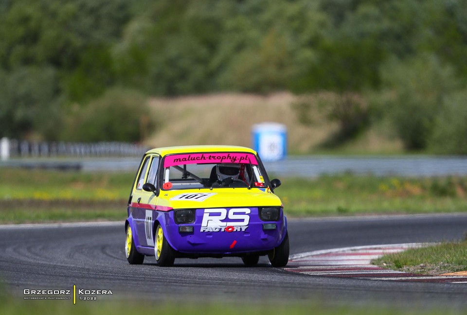 Trening przed 1. i 2. rundą Wyścigowych Samochodowych Mistrzostw Polski - Fot. Grzegorz Kozera