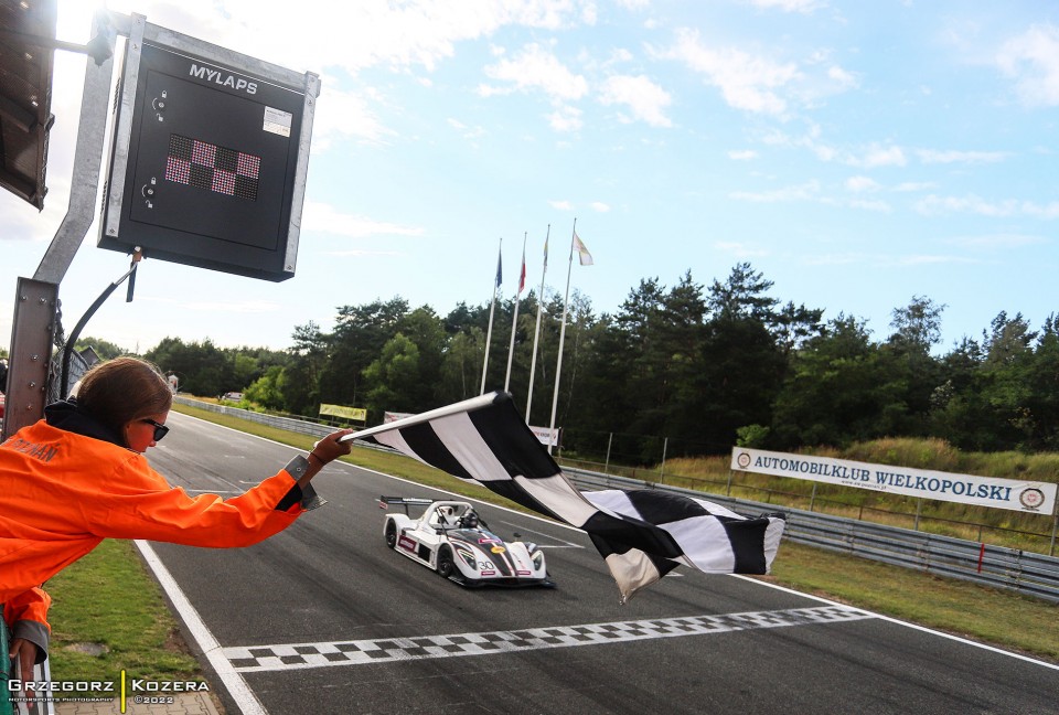 5. i 6. runda Wyścigowych Samochodowych Mistrzostw Polski 2022 - Fot. Grzegorz Kozera