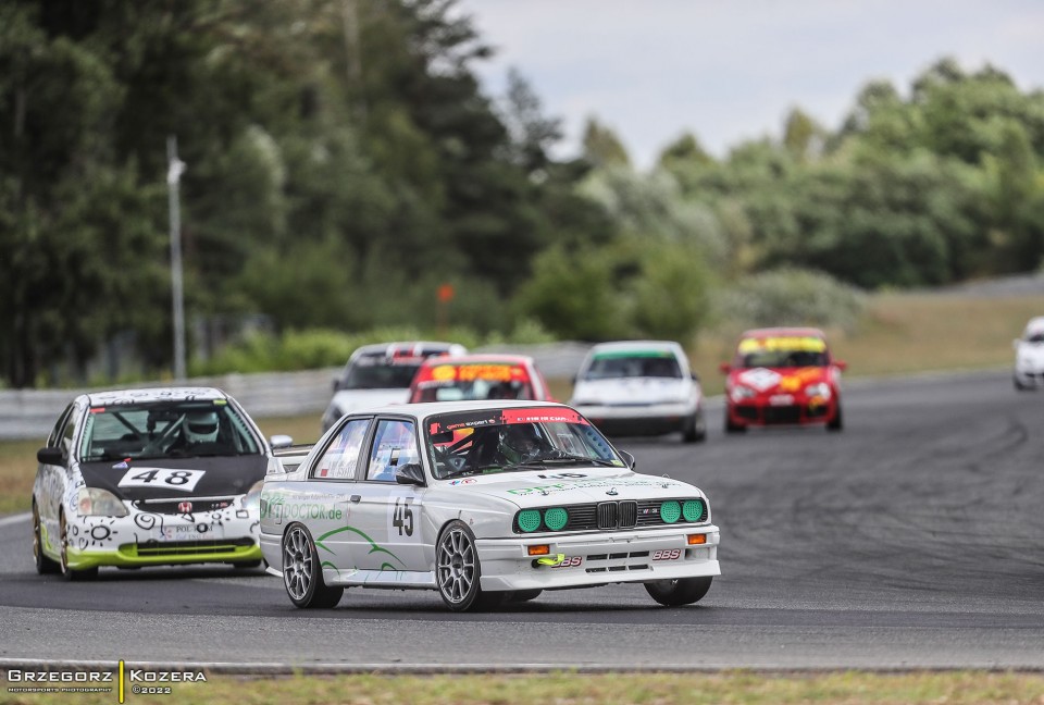 5. i 6. runda Wyścigowych Samochodowych Mistrzostw Polski 2022 - Fot. Grzegorz Kozera