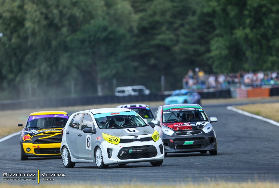 3. i 4. runda Wyścigowych Samochodowych Mistrzostw Polski 2023 - Fot. Grzegorz Kozera