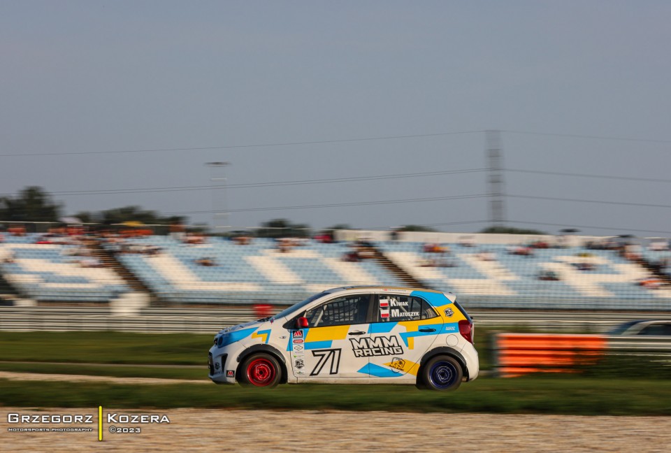7. i 8. runda Wyścigowych Samochodowych Mistrzostw Polski 2023 - Fot. Grzegorz Kozera