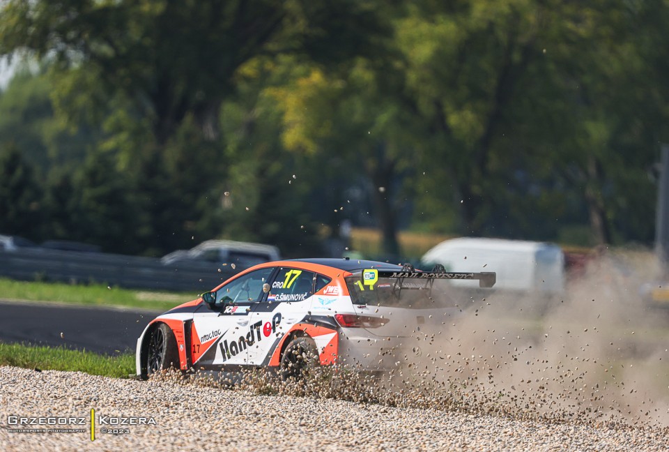 7. i 8. runda Wyścigowych Samochodowych Mistrzostw Polski 2023 - Fot. Grzegorz Kozera