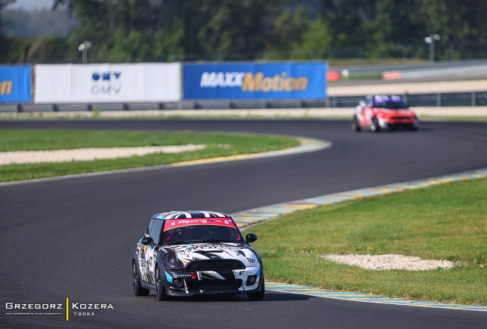 7. i 8. runda Wyścigowych Samochodowych Mistrzostw Polski 2023 - Fot. Grzegorz Kozera